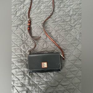 Dooney  & Bourke Crossbody.